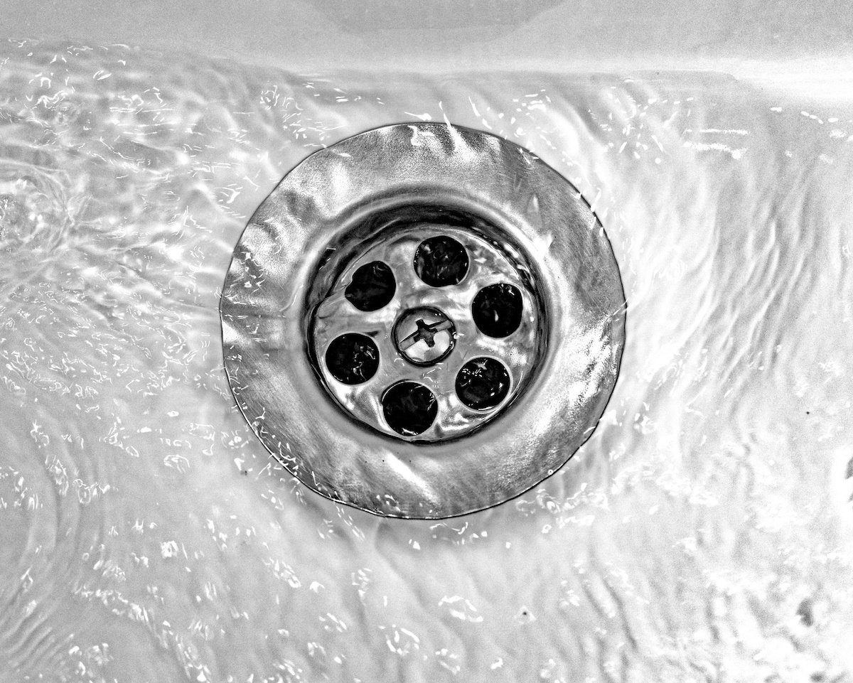 The 7 Common Types of Bathtub Drain Stoppers