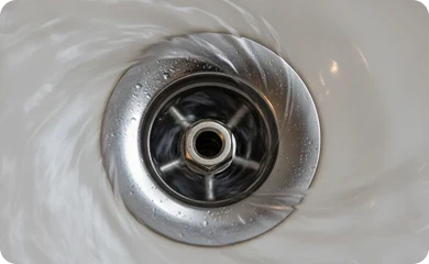 Best Eco-Friendly Alternatives to Chemical Drain Cleaners