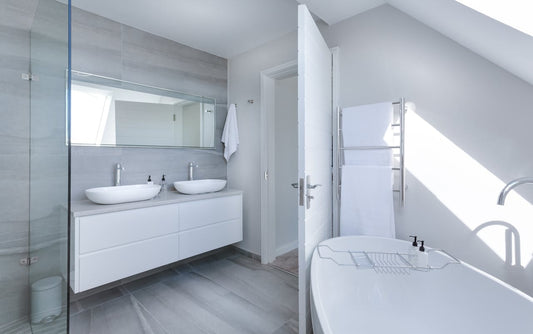 Shower Drain vs. Bathtub Drain: Key Differences Explained
