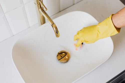 Maximize Bathroom Sink Efficiency with Our SinkShroom