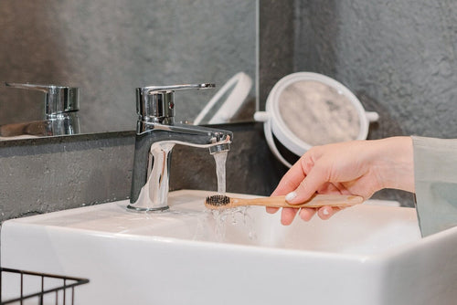 Eco-Friendly Alternatives for a Cleaner Bathroom: How TubShroom Can Help