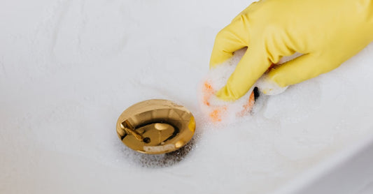 Spring Cleaning for Drains: A 15-Minute Whole-Home Checklist for Tubs, Showers, and Sinks