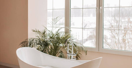 Want a Full Bath Without Losing Hair Down the Drain? How a Tub Hair Catcher and Universal Plug Work Together