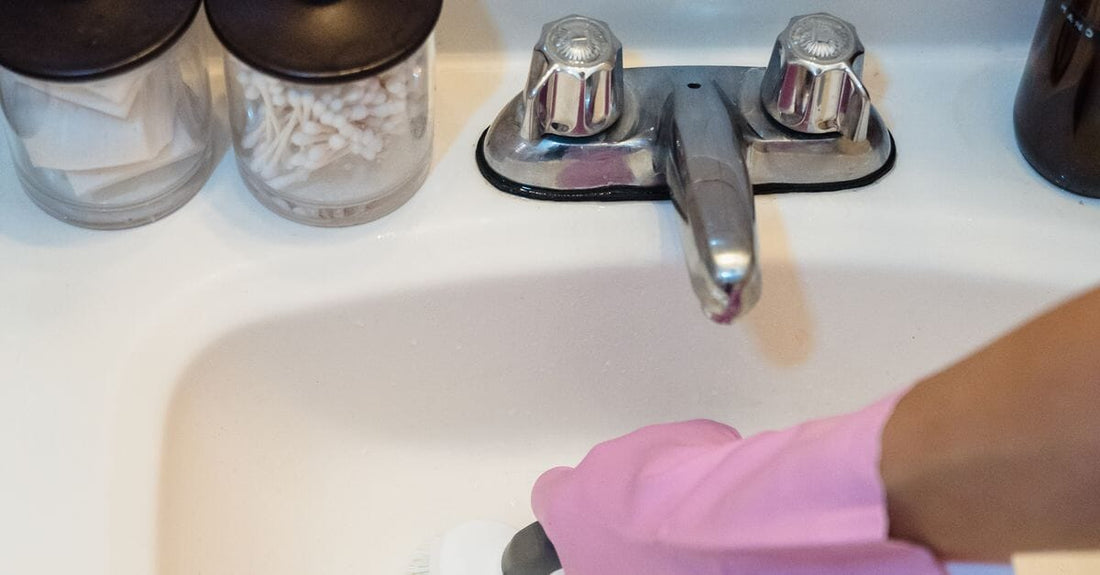 How Airbnb Hosts Can Prevent Hair Clogs Between Guest Stays